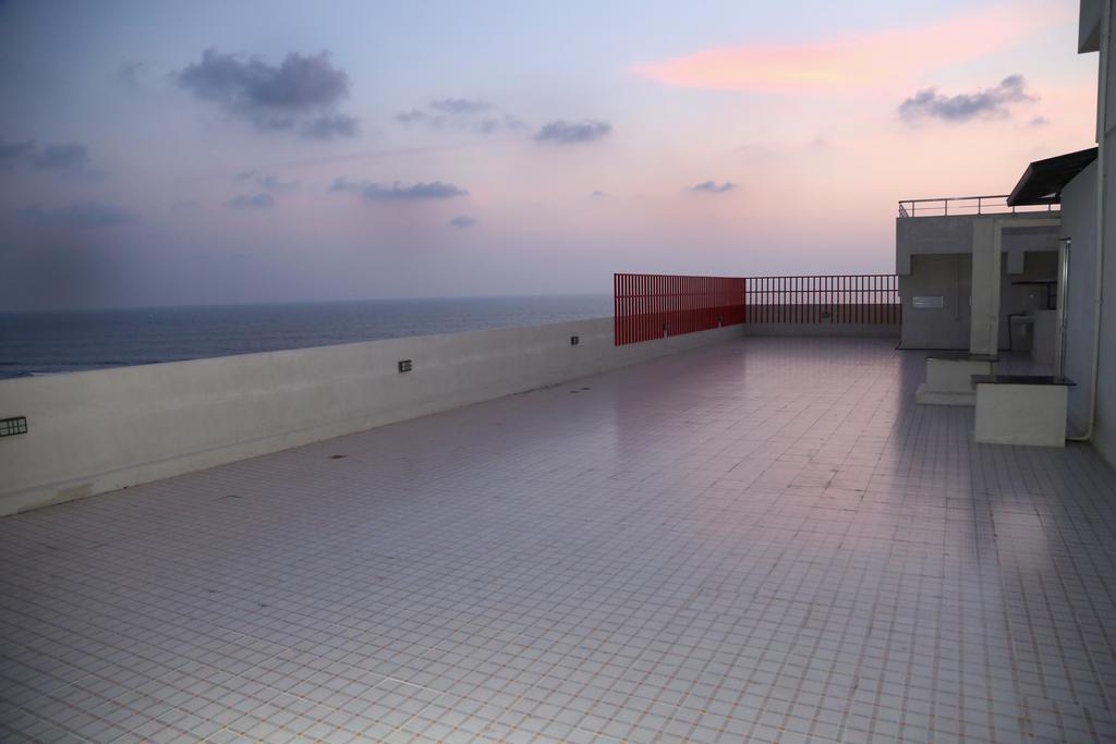 Brand New Sea View Apartment. Colombo Exterior photo